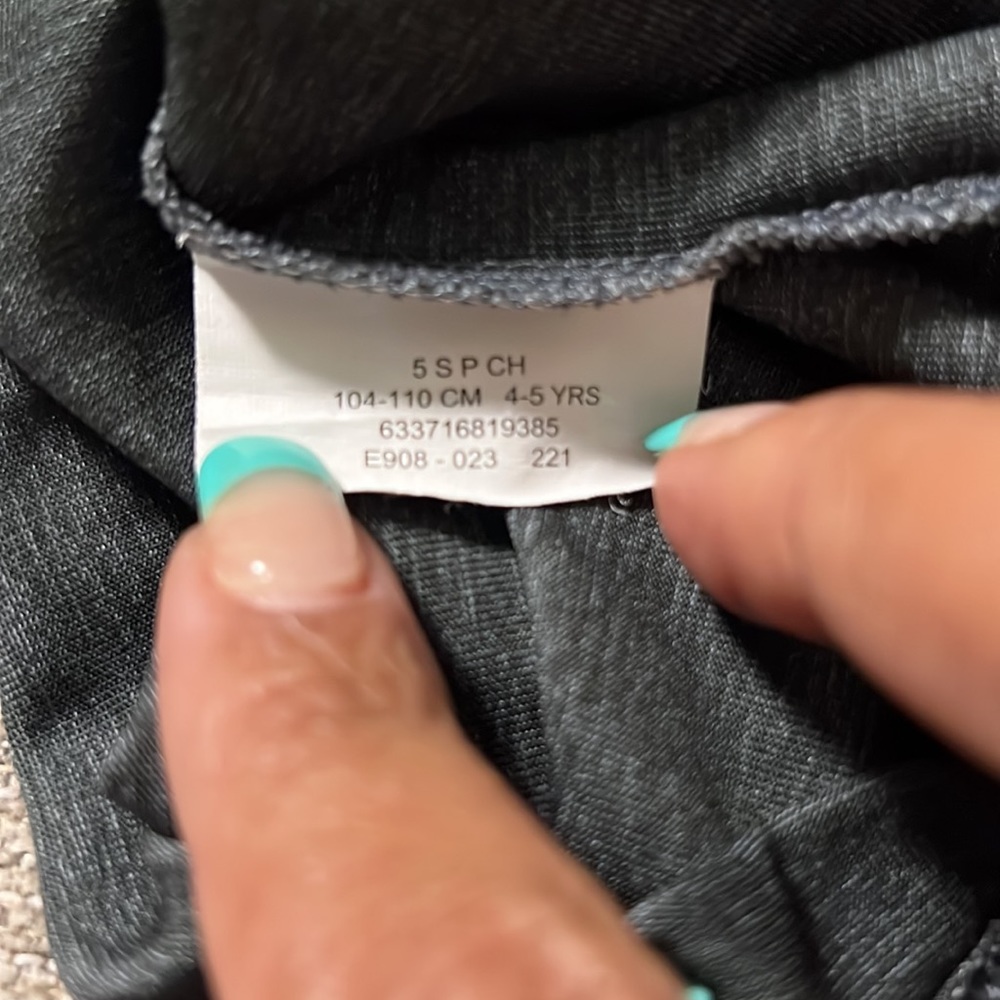 Toddler T 👕 - Picture 5 of 6